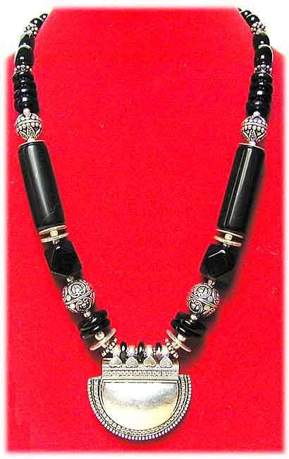 Amulettkette schwarzer Onyx 